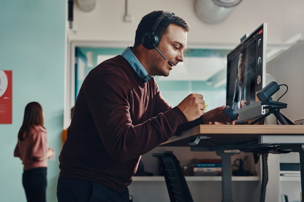HP Poly Voyager Focus 2 USB-C-C Headset - Slika 5