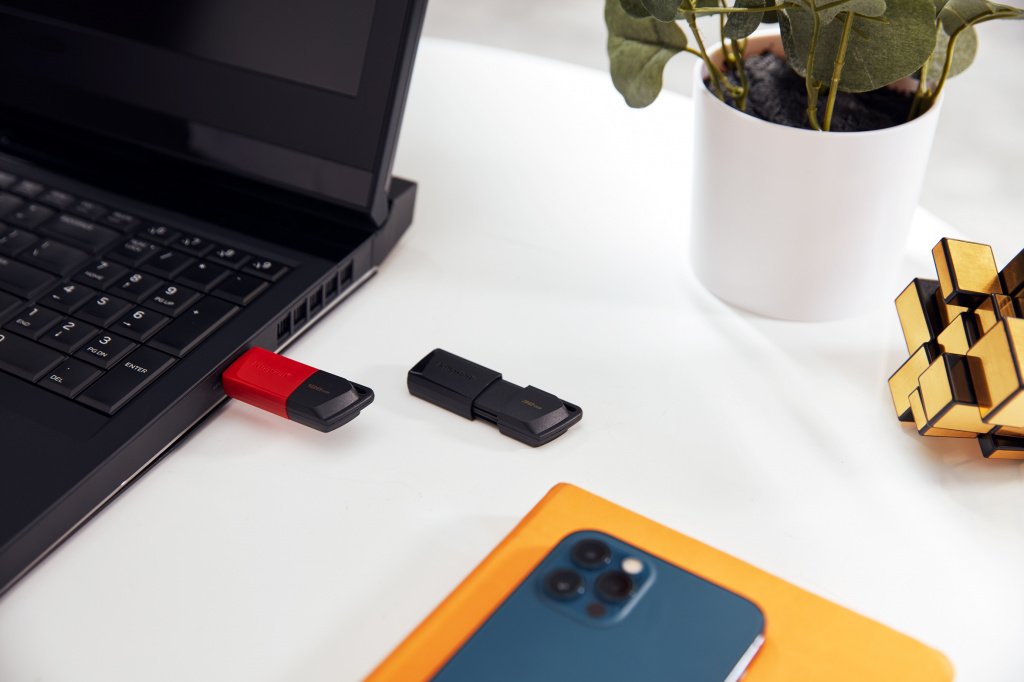 Kingston USB 3.2 Flash Drive 128GB DataTraveler Exodia M slider cap - Slika 14