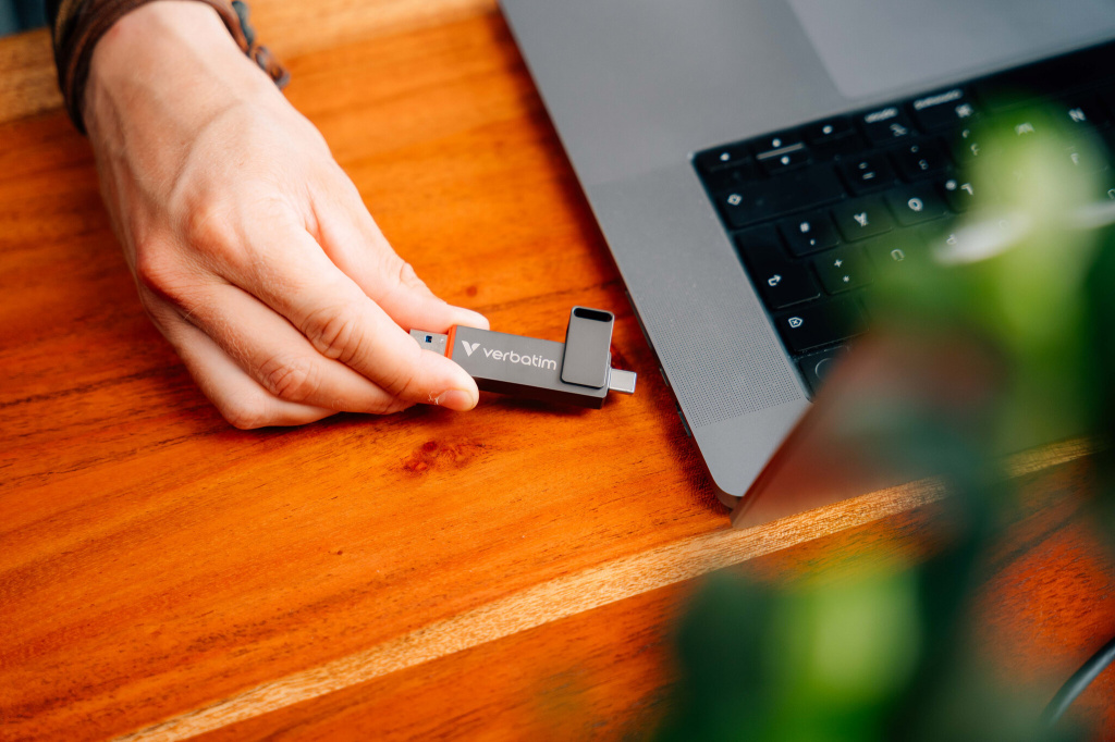 Verbatim Dual QuickStick 512GB, USB-C & USB-A, USB 3.2 Gen 1, 550/500 MB/s - Slika 4