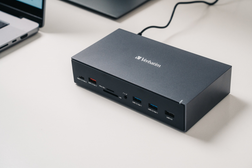 Verbatim CDS-17 portni USB-C Pro Docking Station HDMI do 8K | 2 x HDMI do 4K | 2 x DP | RJ45 | USB-A 3.2 | 2 x USB-A 3.0 | 2 x USB-A 2.0 | USB-C® 3.2 | SD | microSD | Audio | DC napajanje | USB-C Host - Slika 6