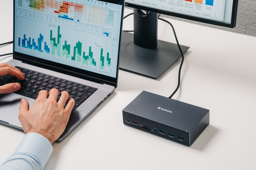 Verbatim CDS-17 portni USB-C Pro Docking Station HDMI do 8K | 2 x HDMI do 4K | 2 x DP | RJ45 | USB-A 3.2 | 2 x USB-A 3.0 | 2 x USB-A 2.0 | USB-C® 3.2 | SD | microSD | Audio | DC napajanje | USB-C Host - Slika 10