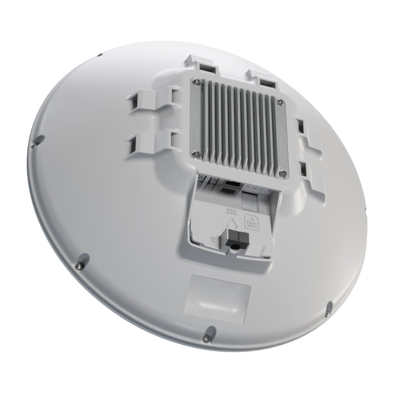 Alternative view of Mikrotik ATL LTE18 kit, 1.2GHz CPU, 256MB RAM, 1×G-LAN, PoE IN, LTE CAT18 modem (1.7-2.7GHz), LTE band28 (700MHz-1GHz), MIMO 4×4, microSIM, M.2, RouterOS L3, vanjsko kućište, PSU, PoE injektor